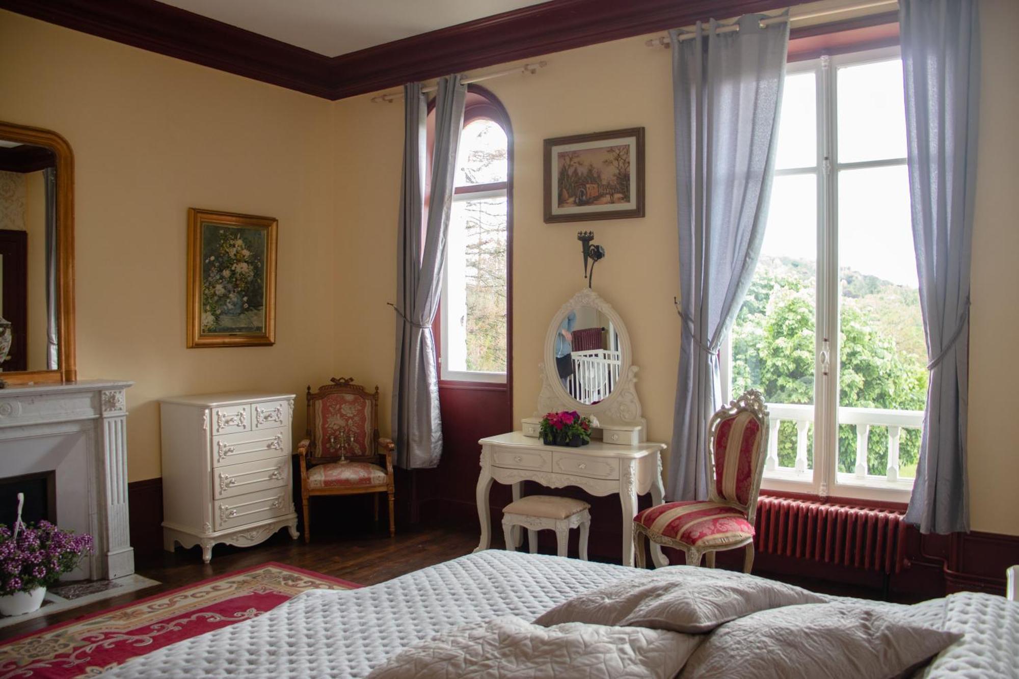 Le Pavillon De St Agnan Hotel Hautefort Exterior photo