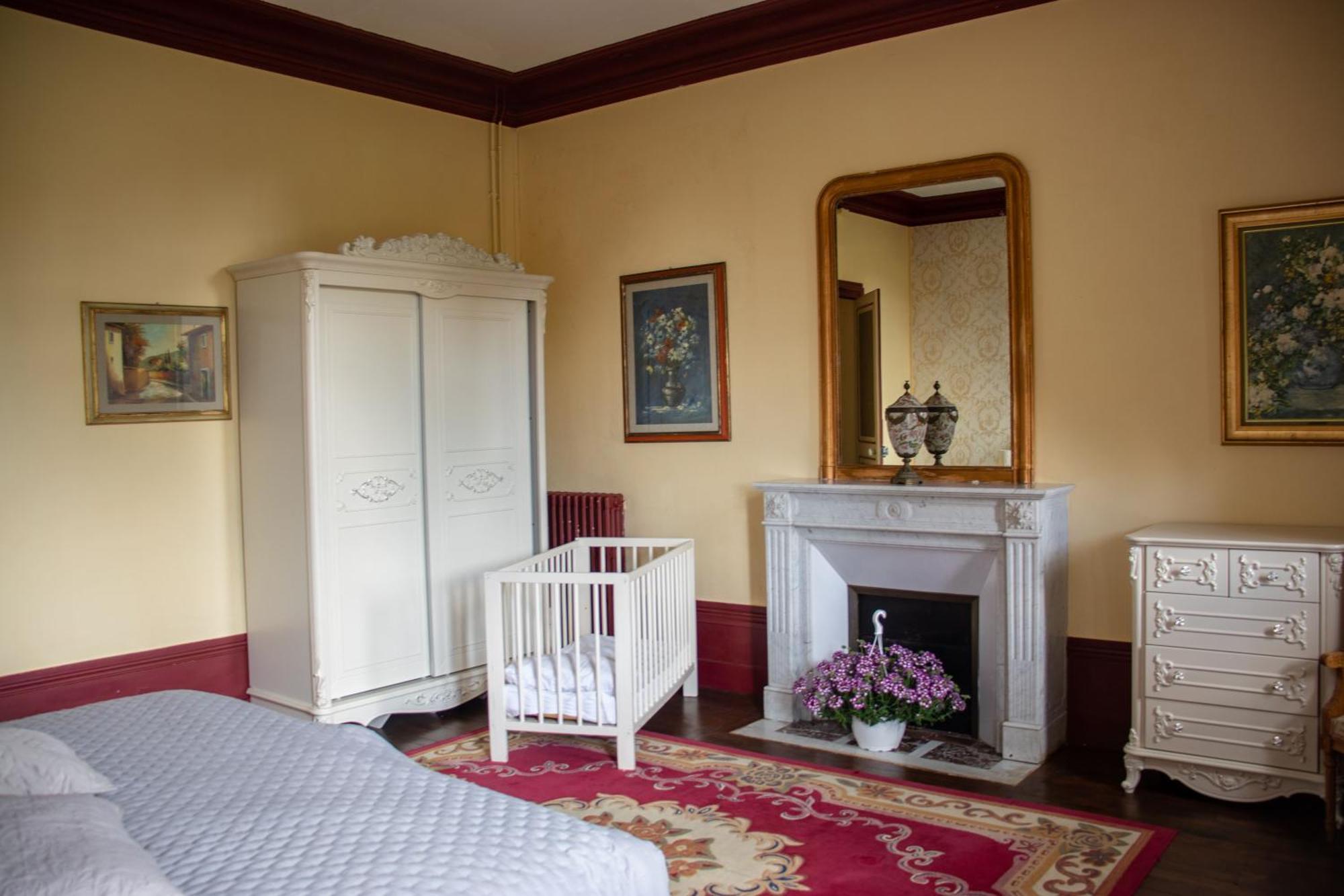 Le Pavillon De St Agnan Hotel Hautefort Exterior photo